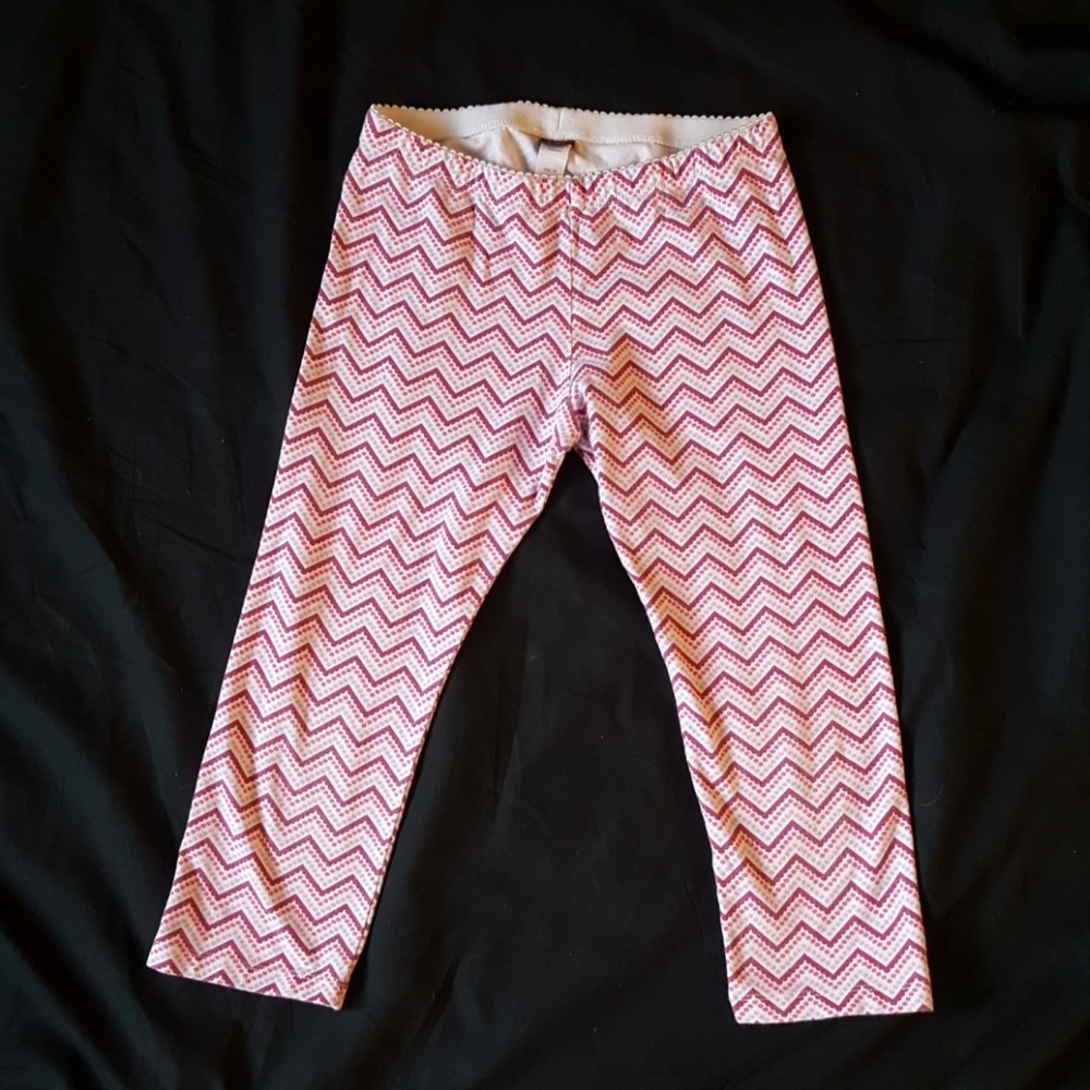 Used Tea Collection Girls Chevron Capri Leggings